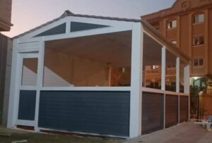 بارتشن خشب: كل ما تحتاج معرفته عن الأنواع والتصاميم والاستخدامات