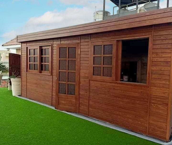 بارتشن خشب: كل ما تحتاج معرفته عن الأنواع والتصاميم والاستخدامات